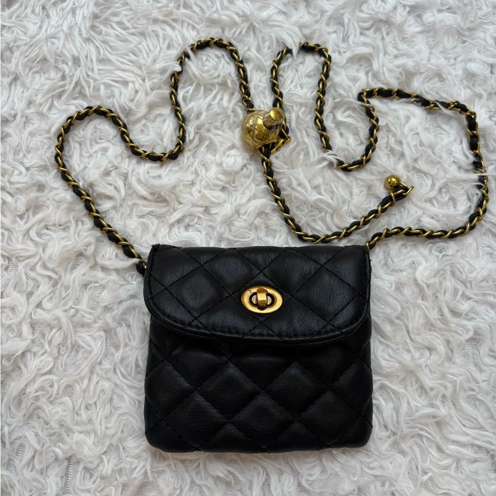 Black Quilted Crossbody Bag - Picture 5 of 6